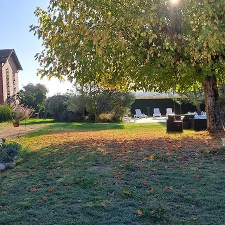 Oda ve Kahvaltı La Garenne Virazeil
